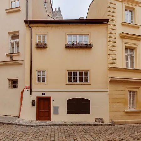 Pensionat Charles Bridge Blind Street House