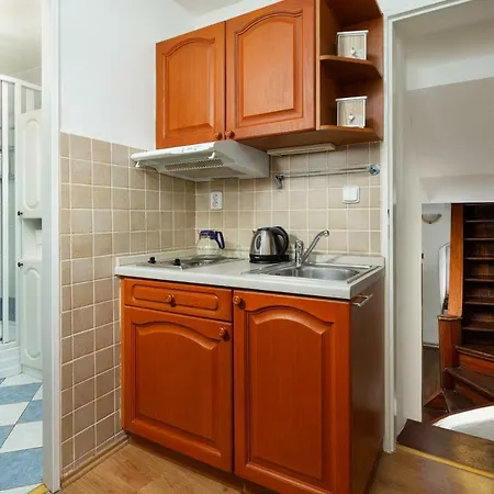 Charles Bridge Blind Street House * Prag